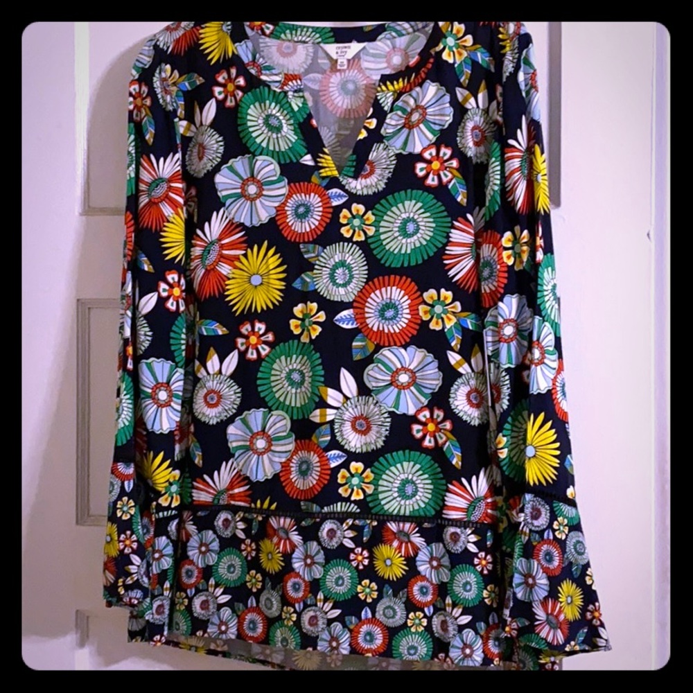 Crown & ivy blouse